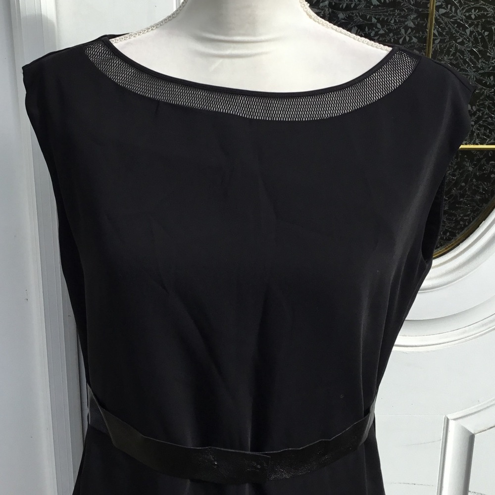 TAHARI DRESS - Picture 5 of 8